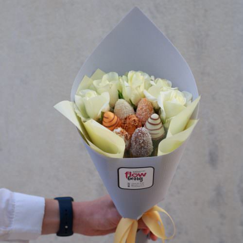 Клубничный букет "Rime"