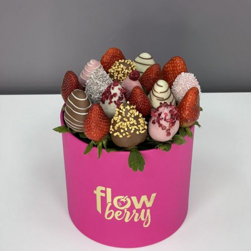 Коробка с клубникой "Чувственность"