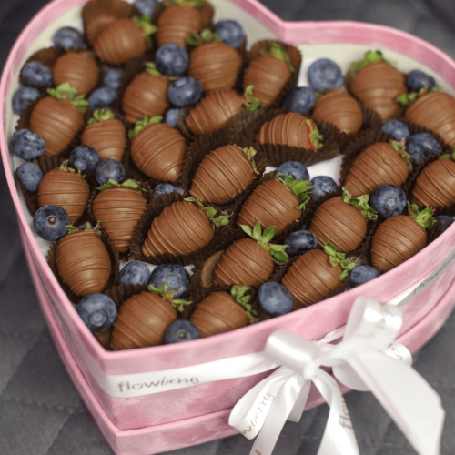 Коробка "Люби меня"