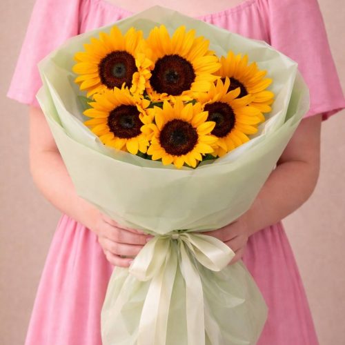 Букет с подсолнухами «Утреннее солнце»